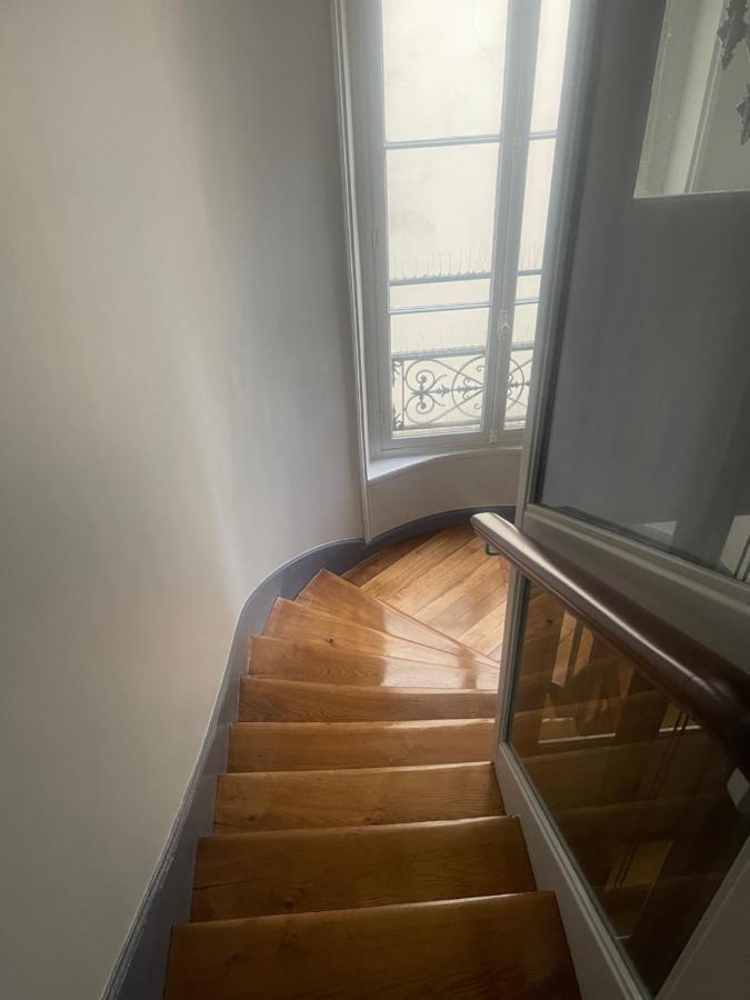 Ferienwohnung Paris Centre Dernier Etage Vue Ascenseur Exterior foto